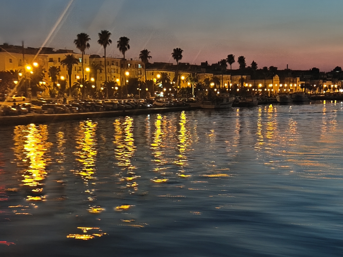 Taranto di sera