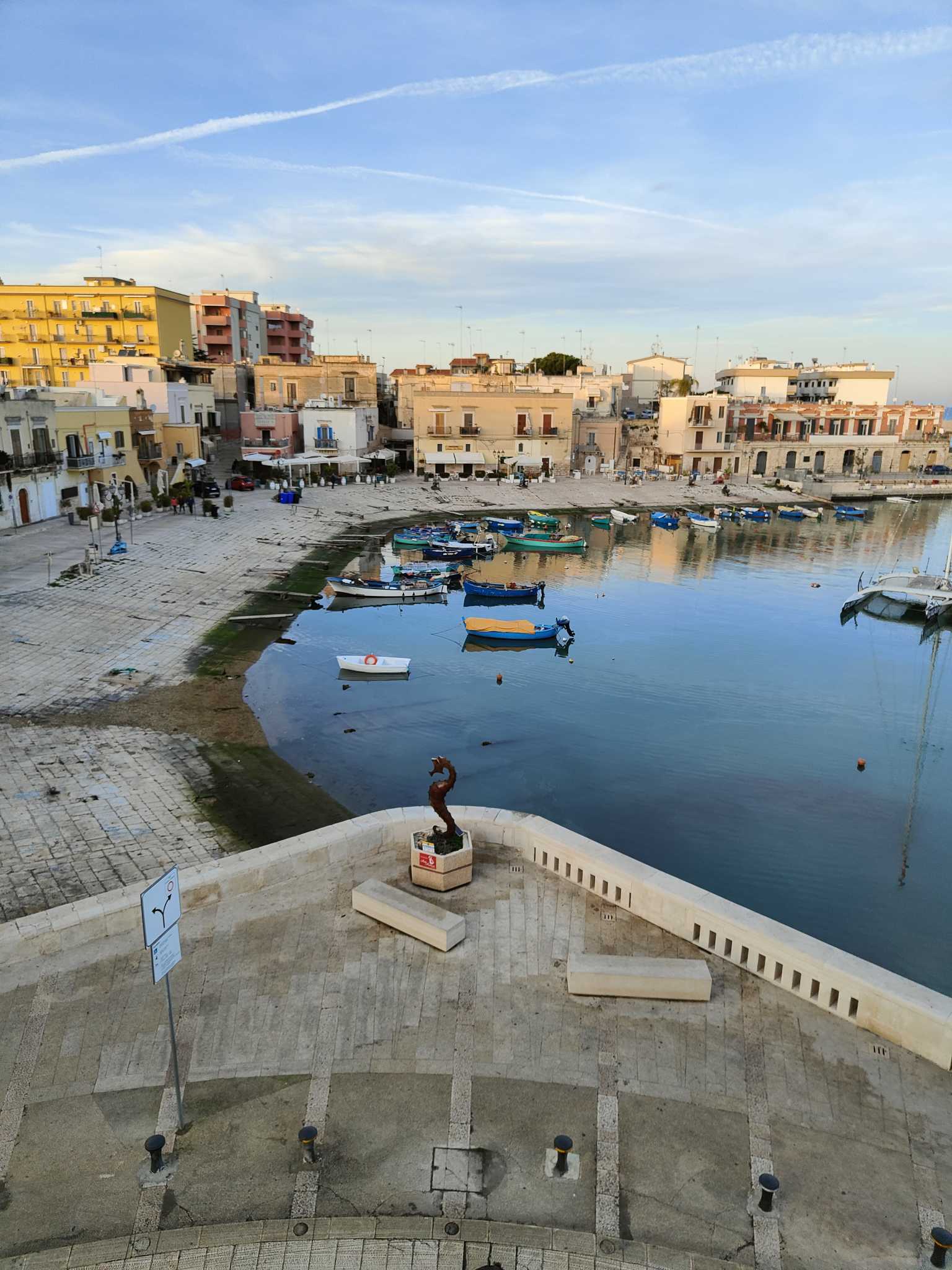 Il porticciolo turistico di Bisceglie
