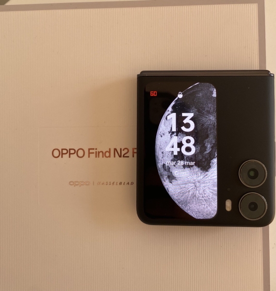 Recensione OPPO Find N2 Flip: un pieghevole concreto, diverso dagli altri