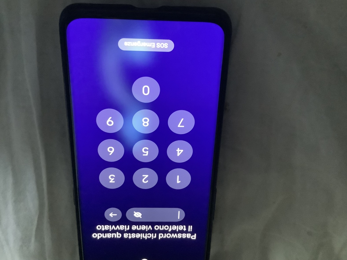 TELEFONO  BLOCCATO