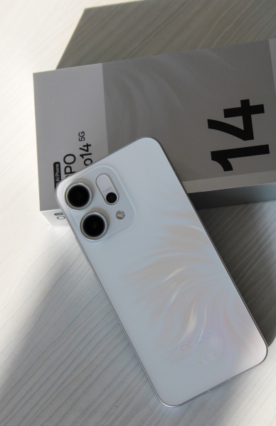 Recensione OPPO Reno 14: