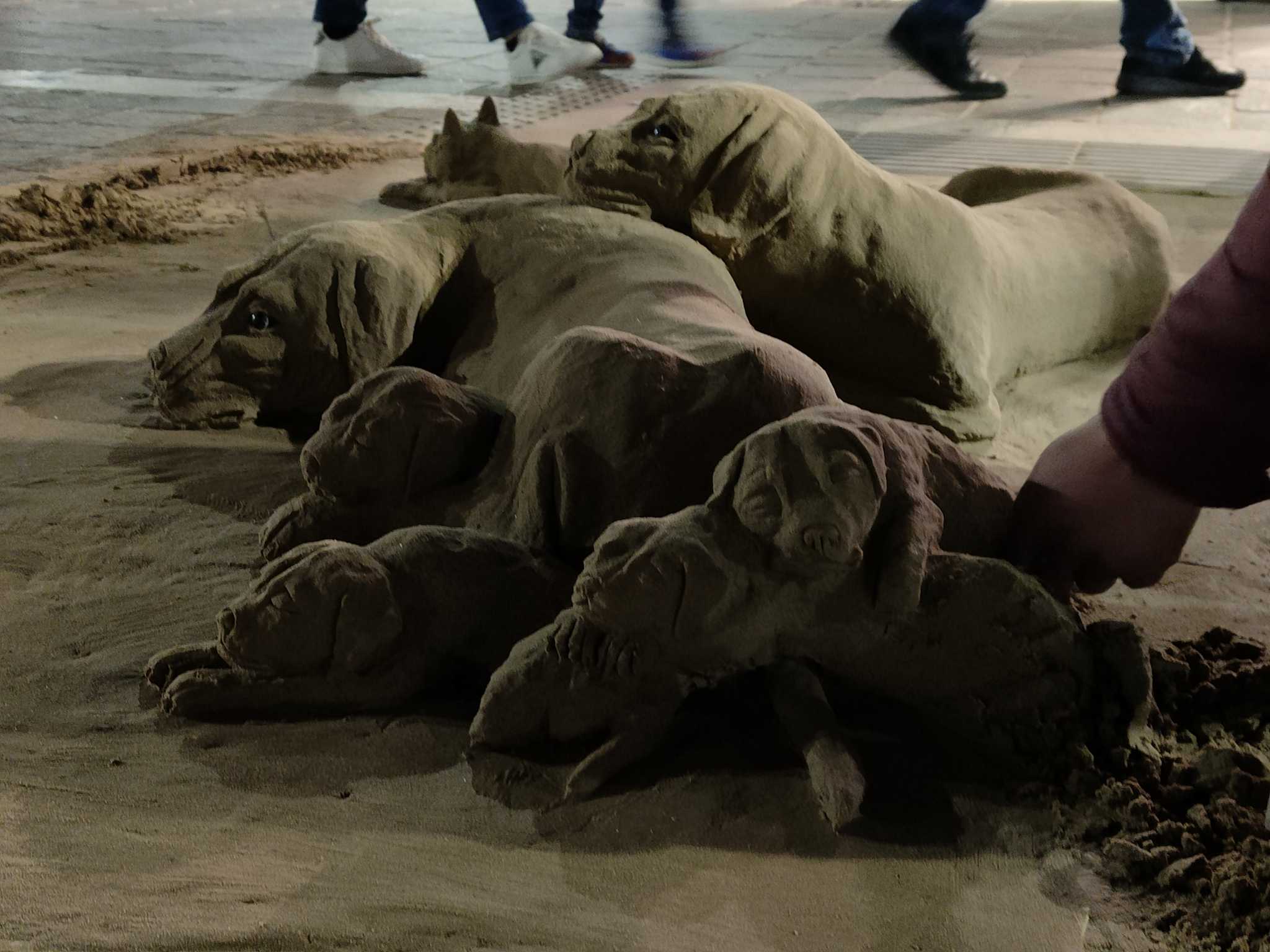 .