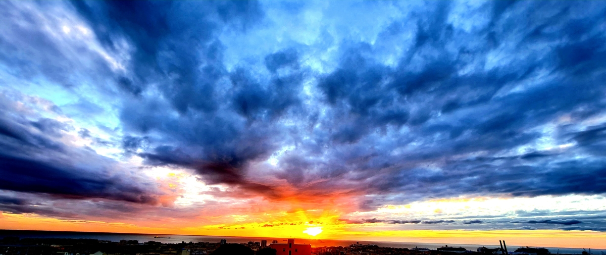 Cielo di inverno a Civitavecchia